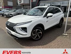 Weiß Gebraucht 2022 Mitsubishi Eclipse Cross Basis SUV | 26.950 € (Fairer Preis)