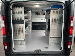 Weiß Gebraucht 2022 Renault Trafic Van / Kleinbus | 21.990 € (Fairer Preis)