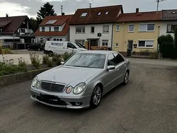 Silber Gebraucht 2003 Mercedes E320 Limousine | 4.000 €