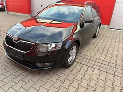 Schwarz Gebraucht 2013 Skoda Octavia Limousine | 6.350 € (Guter Preis)