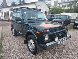 Grün Gebraucht 2019 Lada Urban SUV | 8.600 € (Guter Preis)