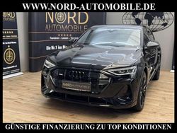 Mythosschwarz metall (metallic) Gebraucht 2022 Audi e-tron Black Edition SUV | 33.990 € (Guter Preis)