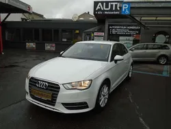 Weiß Gebraucht 2015 Audi A3 Ambiente Limousine | 9.900 € (Guter Preis)