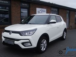 Weiss Gebraucht 2018 Ssangyong (KGM) Tivoli Crystal SUV | 10.875 €