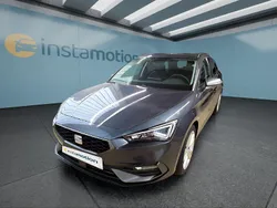 Grau Gebraucht 2024 Seat Leon ST FR Kombi | 27.699 € (Fairer Preis)