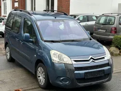 Blau Gebraucht 2009 Citroën Berlingo Van / Kleinbus | 4.950 € (Fairer Preis)