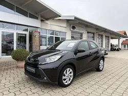 Mysticschwarz mica metallic Gebraucht 2022 Toyota Aygo X-play Kleinwagen | 12.900 € (Fairer Preis)