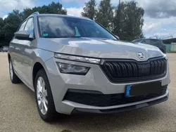Grau Gebraucht 2021 Skoda Kamiq Style SUV | 22.300 € (Fairer Preis)