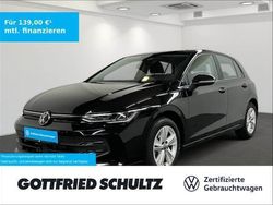 Schwarz Gebraucht 2024 VW Golf VIII Life Limousine | 22.550 € (Fairer Preis)