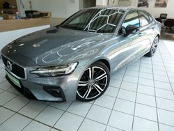 Grau Gebraucht 2019 Volvo S60 R-Design Limousine | 29.860 € (Etwas zu teuer)