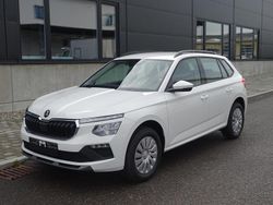 Candyweiss Neu 2025 Skoda Kamiq Selection SUV | 22.990 € (Guter Preis)