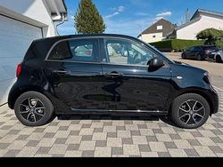 Schwarz Gebraucht 2021 Smart ForFour Electric Drive Limousine | 9.999 € (Fairer Preis)