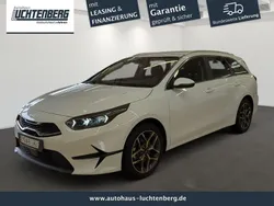 Weiß Gebraucht 2023 Kia Ceed Sportswagon Spirit Kombi | 22.490 € (Fairer Preis)