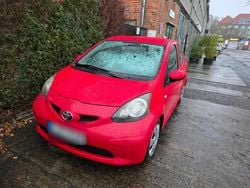 Rot Gebraucht 2006 Toyota Aygo Kleinwagen | 1.400 € (Fairer Preis)