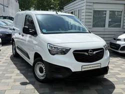 Jade weiss/arktis weiss Gebraucht 2019 Opel Combo Selection Van / Kleinbus | 8.499 € (Guter Preis)