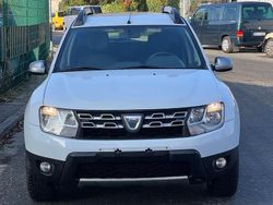 Weiß Gebraucht 2014 Dacia Duster Lauréate SUV | 7.499 € (Fairer Preis)