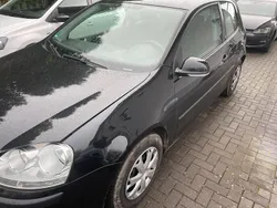 Schwarz Gebraucht 2005 VW Golf V Limousine | 1.000 €