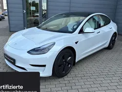 Weiß Gebraucht 2021 Tesla Model 3 Limousine | 27.200 € (Fairer Preis)