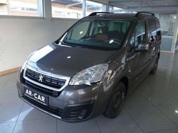 Grau Gebraucht 2015 Peugeot Partner Tepee Active Van / Kleinbus | 6.490 € (Guter Preis)
