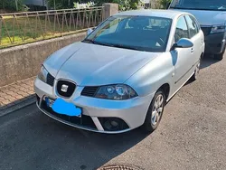 Silber Gebraucht 2007 Seat Ibiza Kleinwagen | 1.200 € (Guter Preis)