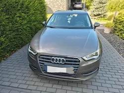 Grau Gebraucht 2016 Audi A3 Sportback Ambiente Limousine | 10.500 € (Guter Preis)