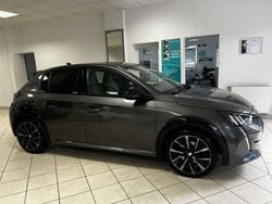 Grau Gebraucht 2021 Peugeot 208 GT Kleinwagen | 13.999 € (Fairer Preis)