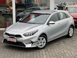 Lunarsilber Neu 2024 Kia Ceed 2 Limousine | 25.880 € (Fairer Preis)