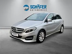 Silber Gebraucht 2016 Mercedes B180 Style Van / Kleinbus | 13.450 € (Fairer Preis)