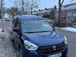 Blau Gebraucht 2019 Dacia Dokker Stepway Van / Kleinbus | 10.700 € (Superpreis)