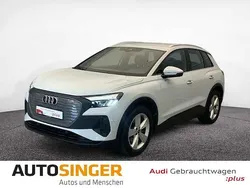 Gletscherweiß metallic Gebraucht 2022 Audi Q4 e-tron Basis SUV | 23.820 € (Guter Preis)
