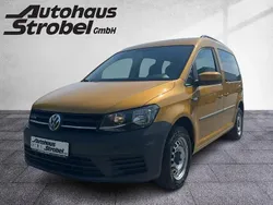 Gelb Gebraucht 2019 VW Caddy Trendline Van / Kleinbus | 15.890 € (Fairer Preis)