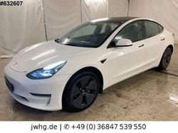 Weiß Gebraucht 2022 Tesla Model 3 Limousine | 29.450 € (Guter Preis)