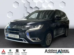 Schwarz Gebraucht 2021 Mitsubishi Outlander P-HEV Top SUV | 27.900 € (Fairer Preis)