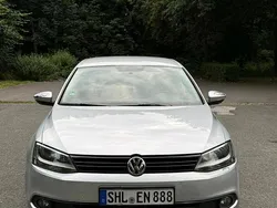 Silber Gebraucht 2011 VW Jetta Limousine | 5.350 € (Fairer Preis)