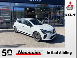Weiß Gebraucht 2023 Mitsubishi Colt Basis Limousine | 13.900 € (Guter Preis)