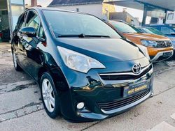 Schwarz Gebraucht 2013 Toyota Verso-S Club Van / Kleinbus | 7.990 € (Fairer Preis)