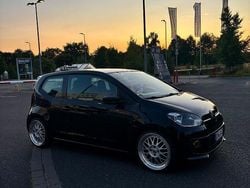 Schwarz Gebraucht 2017 VW up! high up! Kleinwagen | 5.999 € (Guter Preis)