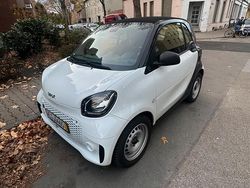 Weiß Gebraucht 2021 Smart ForTwo Electric Drive Kleinwagen | 7.350 € (Fairer Preis)