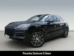 Chromitschwarzmetallic Gebraucht 2025 Porsche Cayenne SUV | 113.900 € (Fairer Preis)