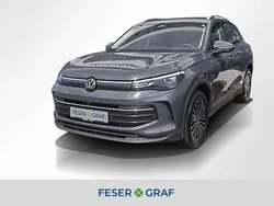 Delfingrau metallic Gebraucht 2024 VW Tiguan Life SUV | 36.980 € (Fairer Preis)