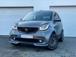 Grau Gebraucht 2017 Smart ForTwo Cabrio Cabrio | 25.500 € (Teuer)
