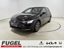 Deep black perleffekt Gebraucht 2022 VW Golf VIII Active Limousine | 20.799 € (Guter Preis)