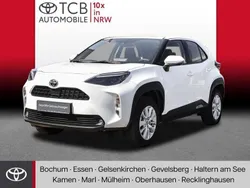 Weiß Gebraucht 2022 Toyota Yaris Cross Comfort SUV | 22.989 € (Guter Preis)