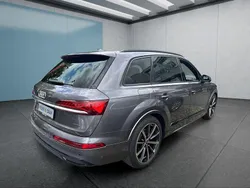 Grau Gebraucht 2021 Audi Q7 S-Line SUV | 51.299 € (Fairer Preis)
