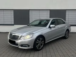 Silber Gebraucht 2009 Mercedes E200 Avantgarde Limousine | 12.000 € (Etwas zu teuer)
