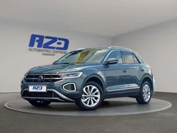 Petroleum blue metallic Gebraucht 2024 VW T-Roc Style SUV | 29.988 € (Guter Preis)