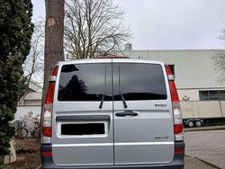 Grau Gebraucht 2011 Mercedes Vito Kombi | 14.900 €