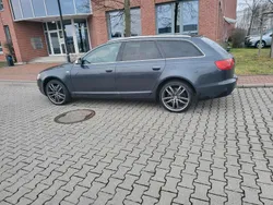 Grau Gebraucht 2006 Audi A6 Kombi | 4.900 € (Guter Preis)