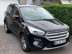 Tiefschwarz Gebraucht 2019 Ford Kuga Titanium SUV | 14.400 € (Superpreis)