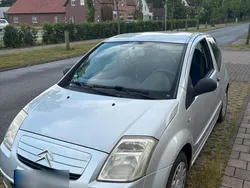Grau Gebraucht 2004 Citroën C2 Kleinwagen | 800 €